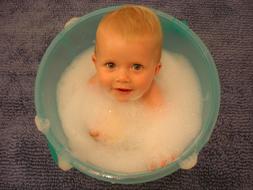 Baby Bucket Bath foam