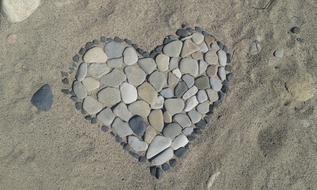 Heart Pebble sand