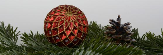 gold Christmas Balls decor