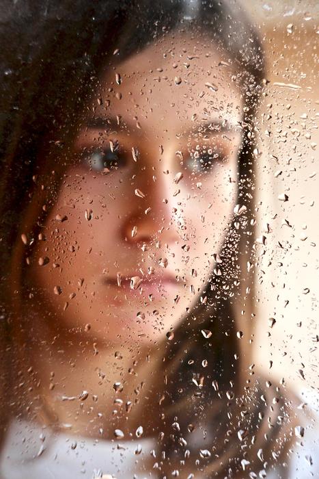 Girl Rain Drops windows