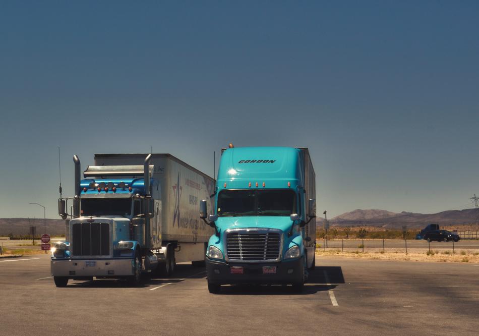 american Trucks Traffic Break