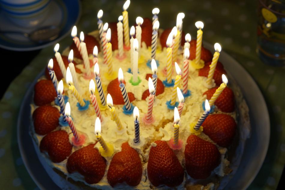 Burn Candles on Birthday Cake