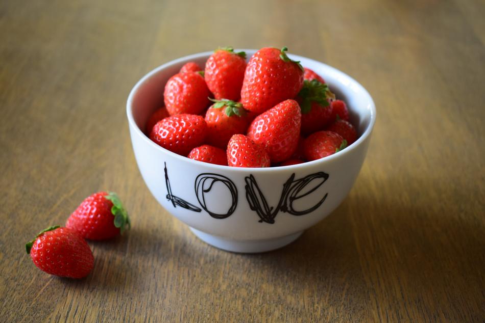 Strawberries Love red