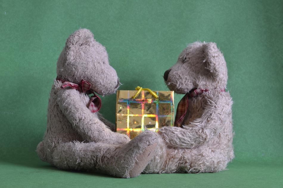 Present Sharing Gift
