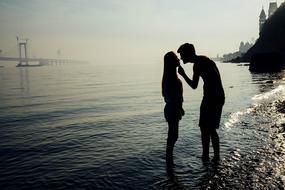 Dalian Couples Silhouette
