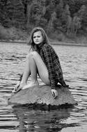 Girl Water Fear Black And