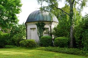 Chapel Church in garden