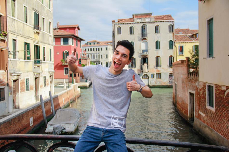 Happy Smile Thumbs Up