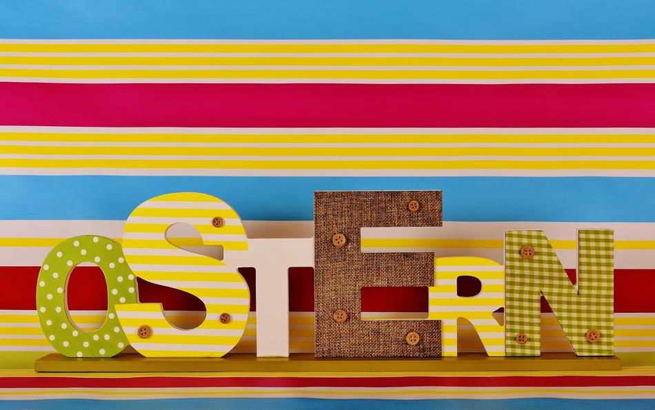 Easter Happy Lettering