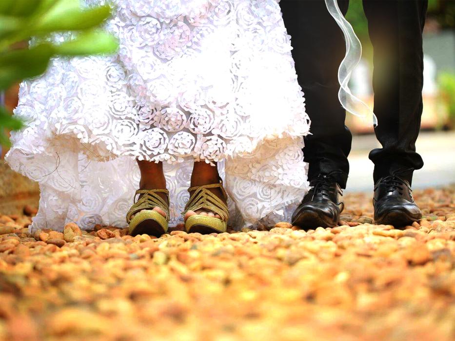 Wedding Leg Couple
