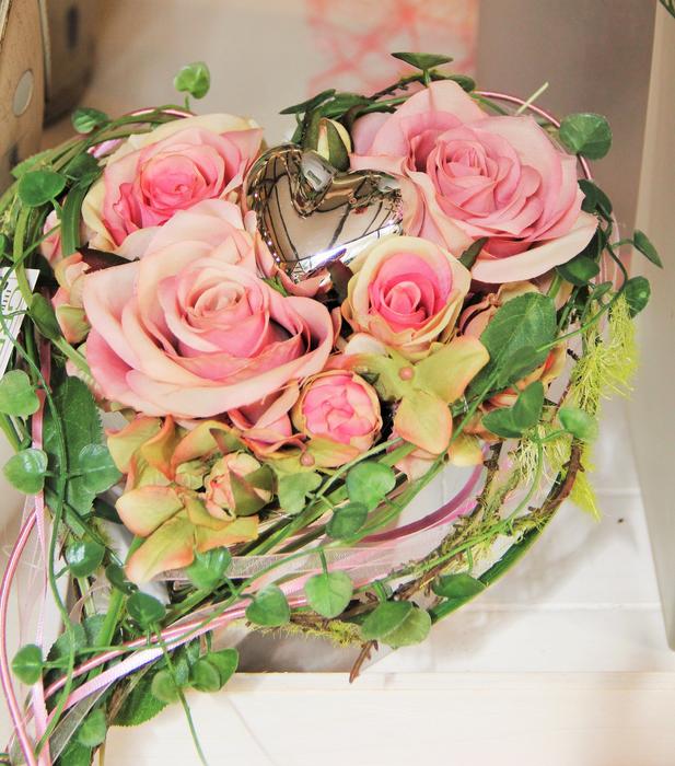 Heart With Roses Rose