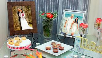 Wedding photos on the tabble