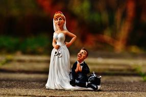 Bride And Groom Handcuffs figures