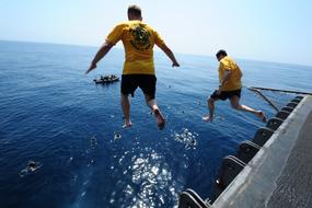 Swimming Ocean Jumping