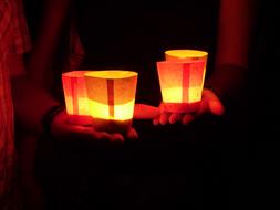 Candles Hand Keep