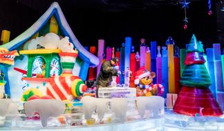 Ice Sculptures Gaylord Palms