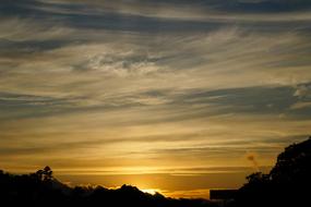 Sunset Silhouette Romantico