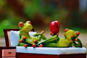 Frog Love Bed Bedside