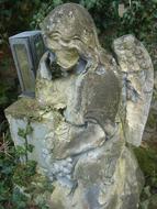 Statue Angel Stone