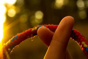 fingers rope red look