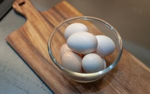 white Eggs in glass boel