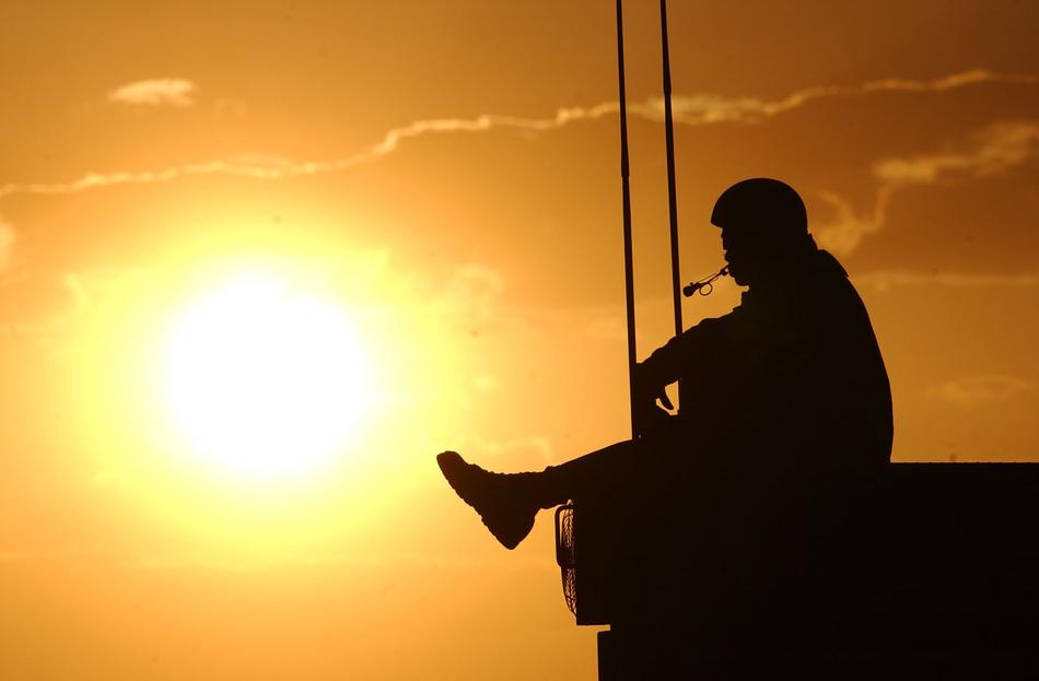 Sunset Man Navy