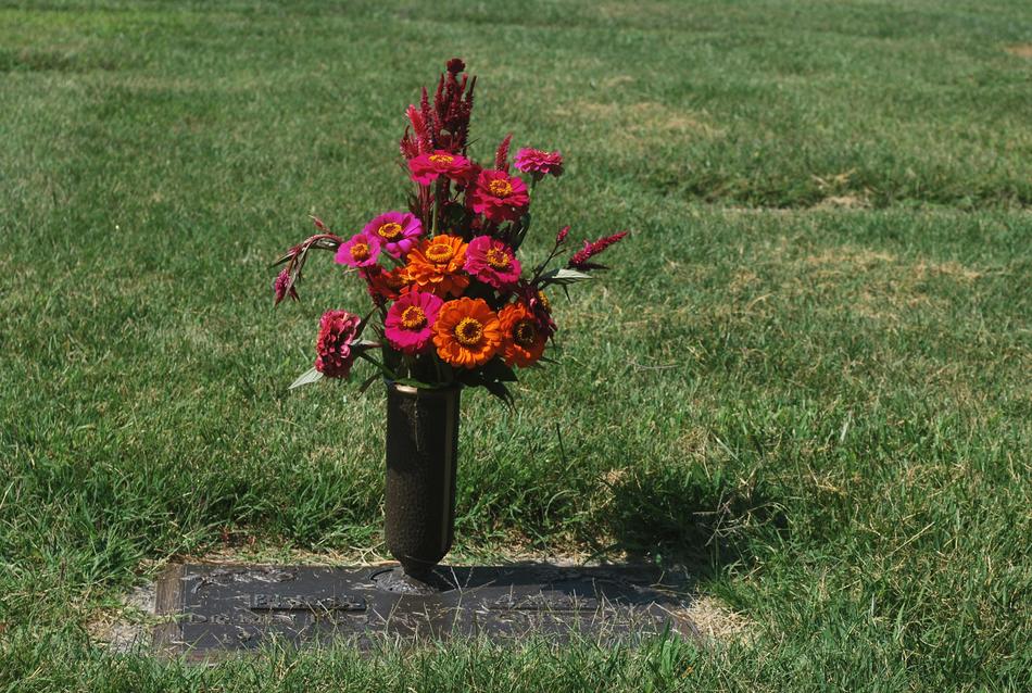 Grave urn with flowers