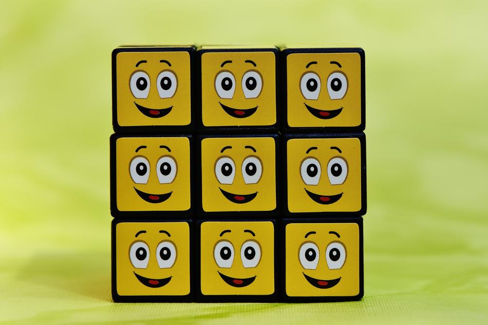 Funny Cube Smilies