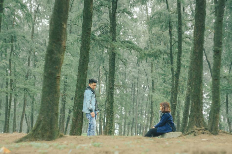 Girl and guy couple in Forest