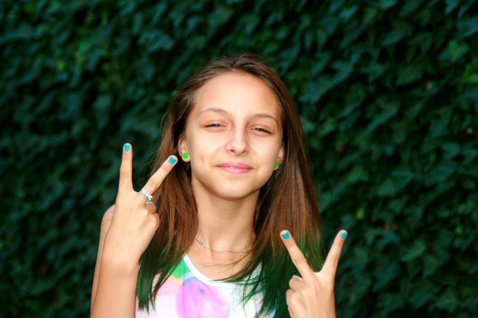 teen Girl pose Portrait