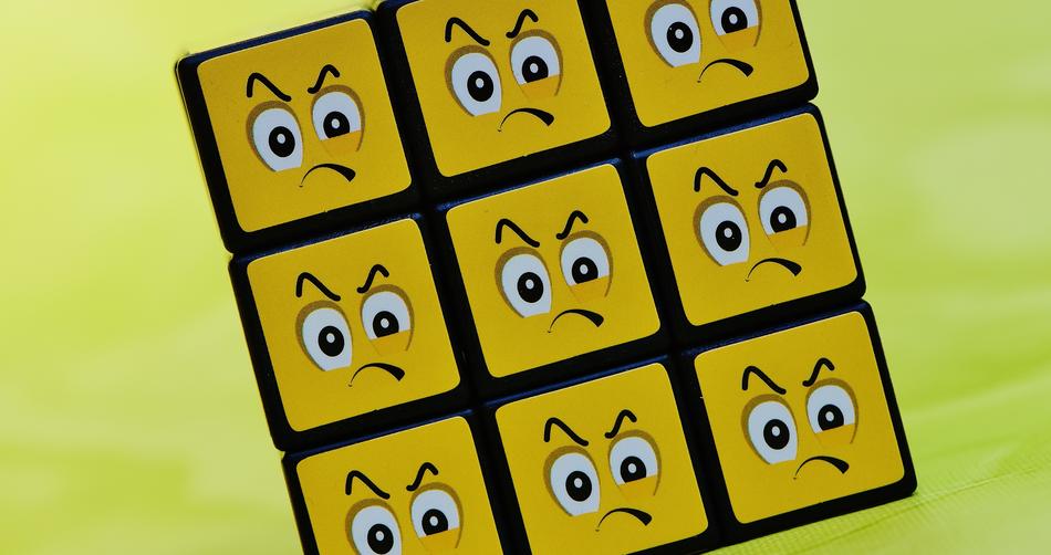 Cube Smilies Grim