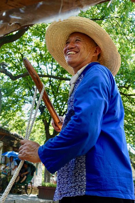 Boatman Asian Oarsman