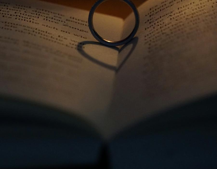 the ring on the book is beautiful.