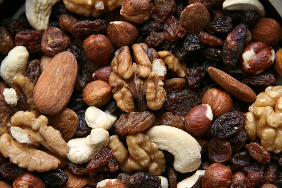 assorted nuts with raisins