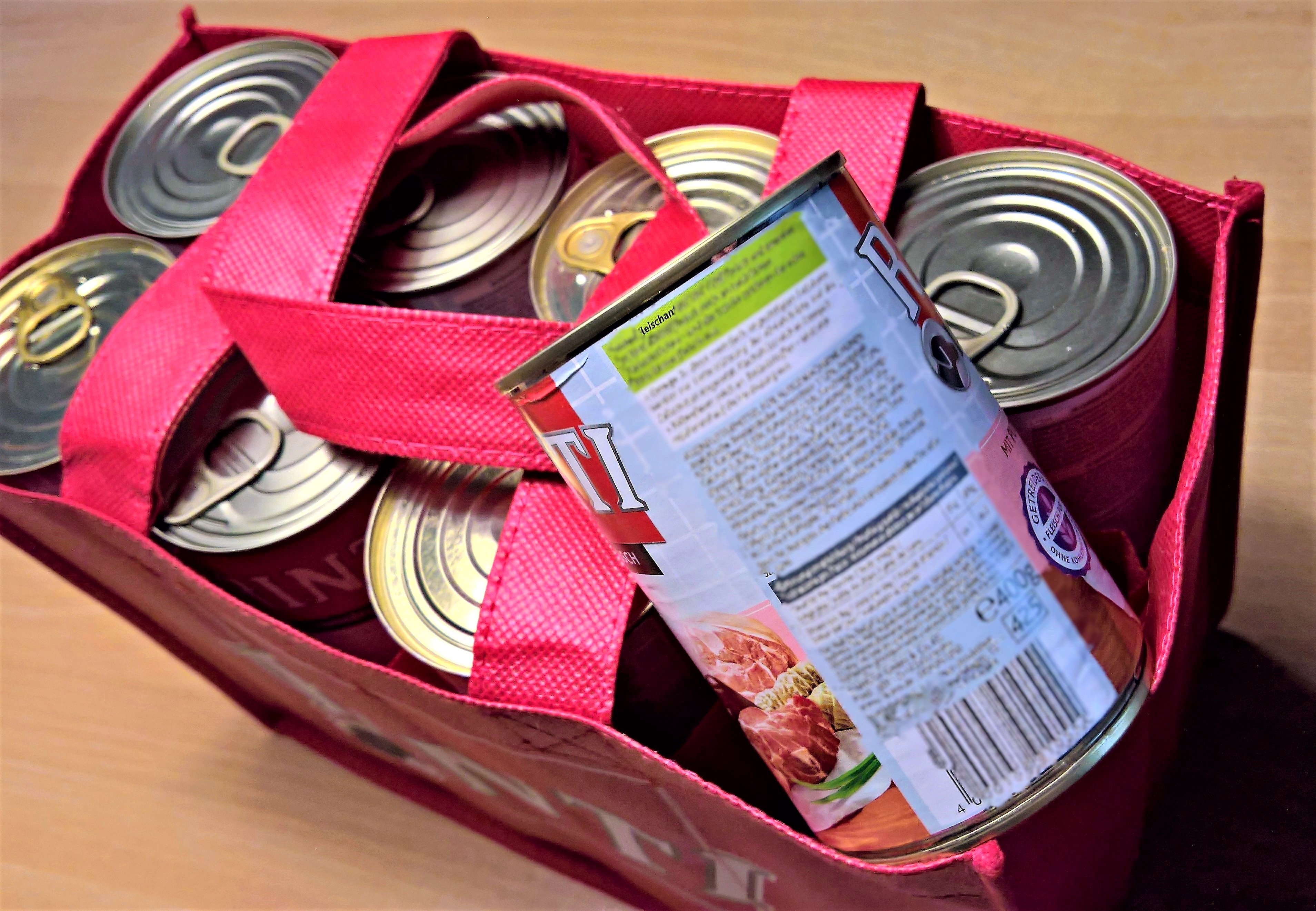 Cans Of Dog Food In A Bag Free Image Download cans-of-dog-food-in-a-bag-free-image-download