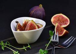 Sliced Fig in bowl, Dessert