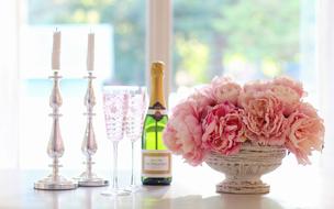 Champagne Glasses and flower