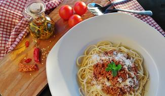 Noodles Bolognese Meat and tomato