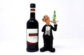 Waiter Wine fig