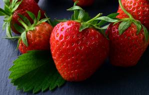 Strawberries Red Fresh green