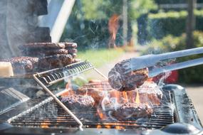 Barbecue Hamburger fire