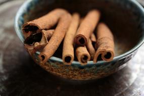 Cinnamon Sticks in bowl