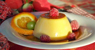 Caramel Cream tart with fruits