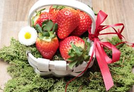 juicy strawberries in a gift basket