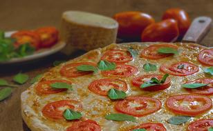 Pizza tomato Italian