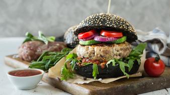 Hamburger Black Bread