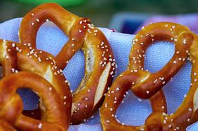 delicious salted pretzels