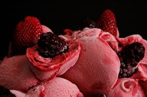 Ice Cream Berries