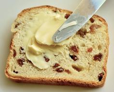 Bread Raisins