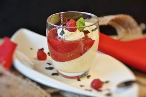 Pudding Vanilla in a glass beaker
